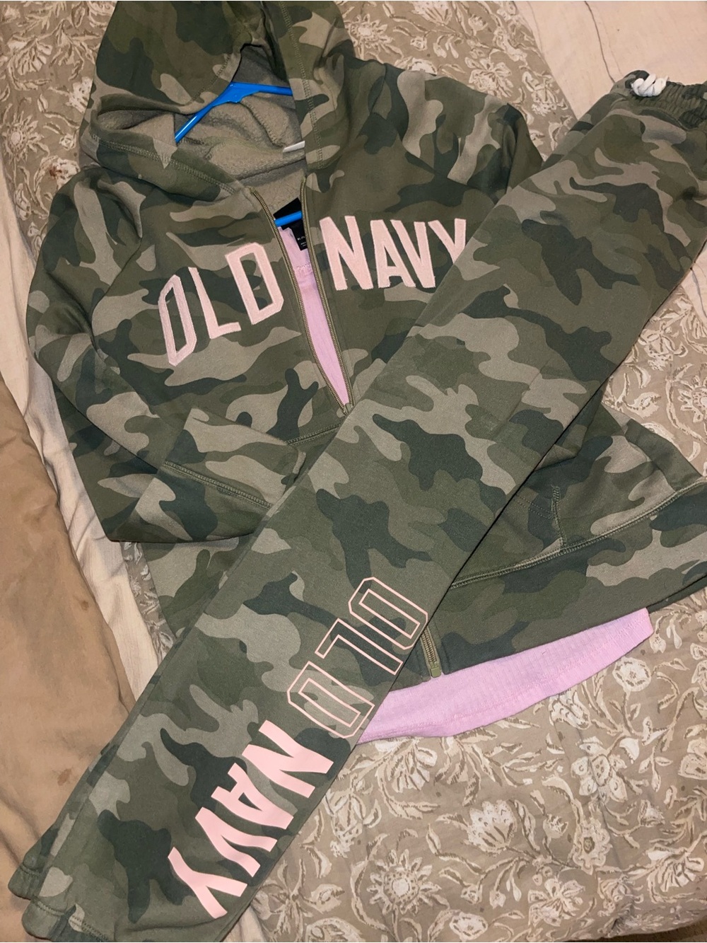 Old Navy Green Camo Hoodie & sweatpants set